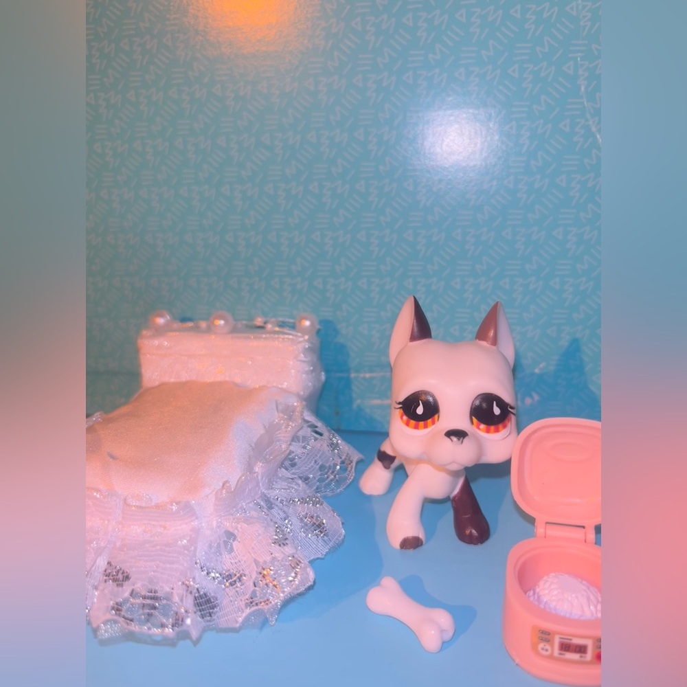 Fke? Littlest pet shop Great Dane